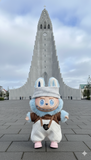 Pinkie Twinkle Winter Outfit for Labubu – Cozy Knit Hat, Brown Sweater & White Quilted Pants |